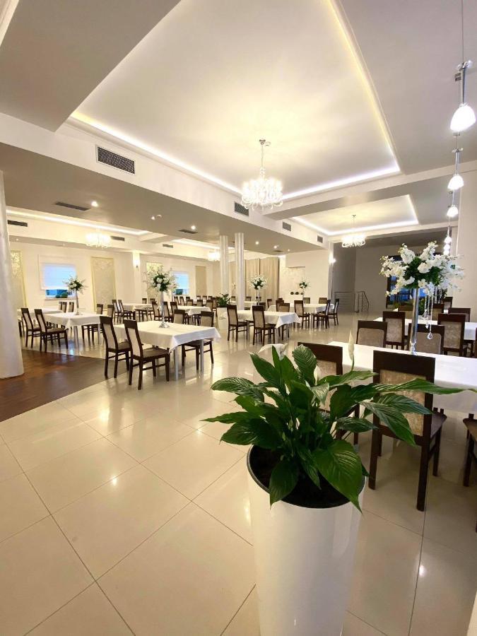 Hotel Magnolia Sitkowka-Nowiny ภายนอก รูปภาพ
