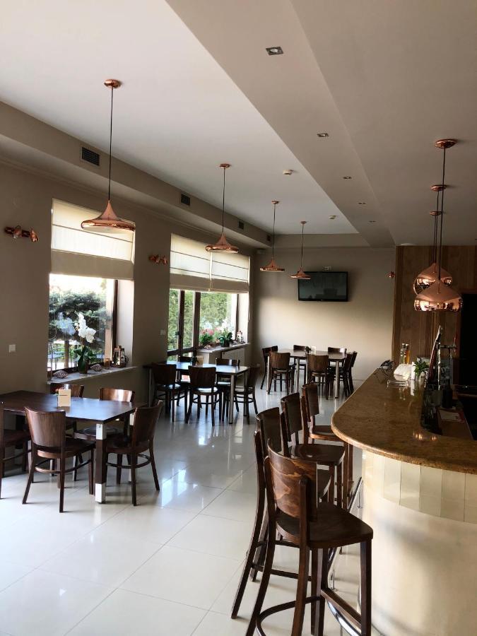 Hotel Magnolia Sitkowka-Nowiny ภายนอก รูปภาพ