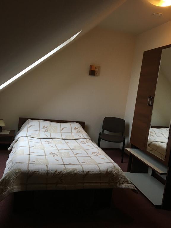 Hotel Magnolia Sitkowka-Nowiny ภายนอก รูปภาพ