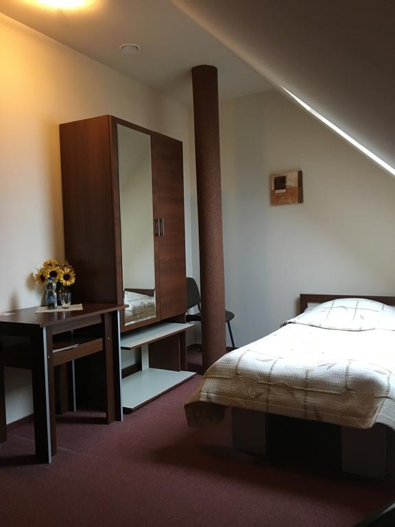 Hotel Magnolia Sitkowka-Nowiny ภายนอก รูปภาพ